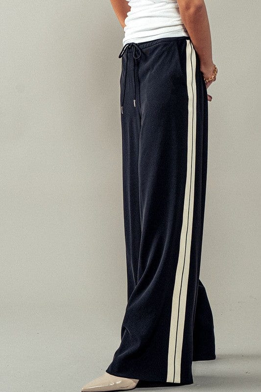 Urban Daizy Urban Daizy Repose Wide Leg Pants in Black - Little Miss Muffin Children & Home