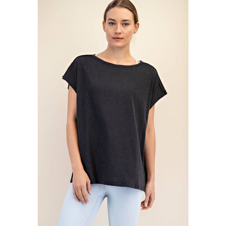 black short sleeve t shirt