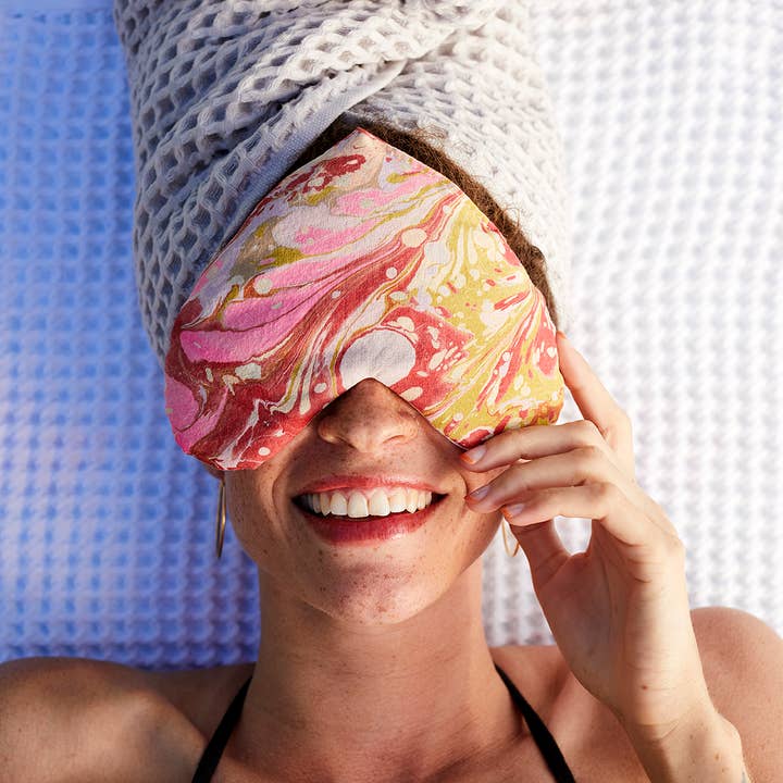 heart eye face pillow 