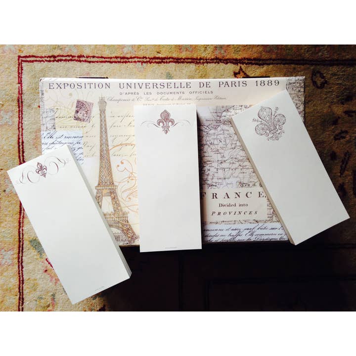 Alexa Pulitzer Alexa Pulitzer Fleur de lys scrolls Long Pad - Little Miss Muffin Children & Home
