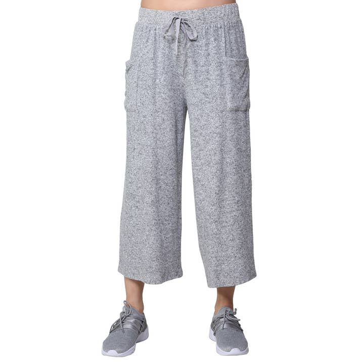 grey capri lounge pants